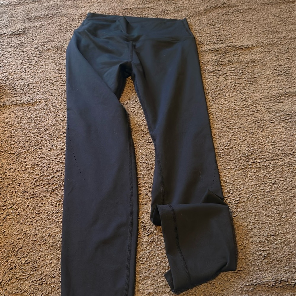 TIL you collapse laser cut leggings
